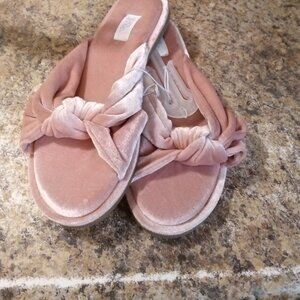 New Stars and above size small pink house slippers